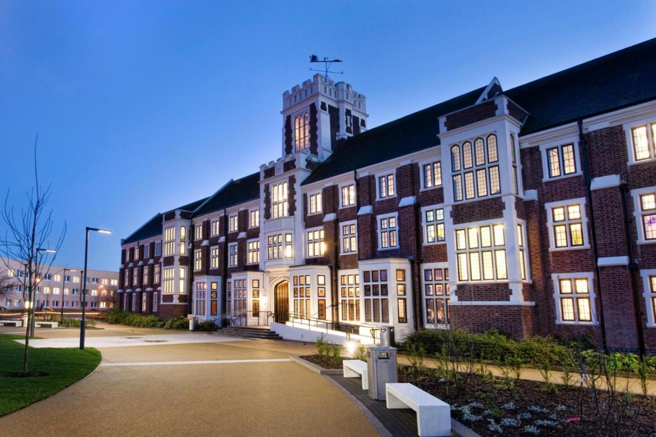 Town Centre Apartment With Free Parking Loughborough Buitenkant foto